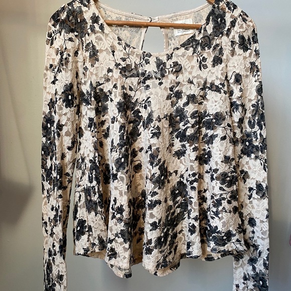 Floral and Lace Peplum Top - Picture 3 of 5